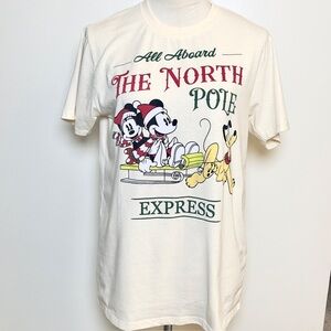 Disney Mickey Minnie Pluto North Pole Express Christmas Graphic Tee M